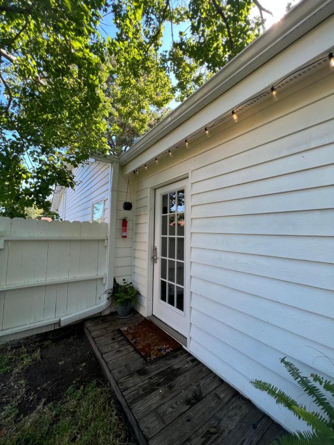 Cozy Loft With Parking And Private Patio W/ Grill Apartment Wilmington Exterior foto