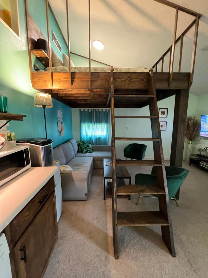 Cozy Loft With Parking And Private Patio W/ Grill Apartment Wilmington Exterior foto